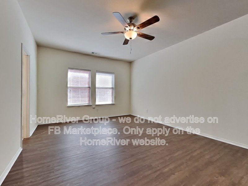 Spacious 4BR 2-Story | Fridge | W&amp;D. property image