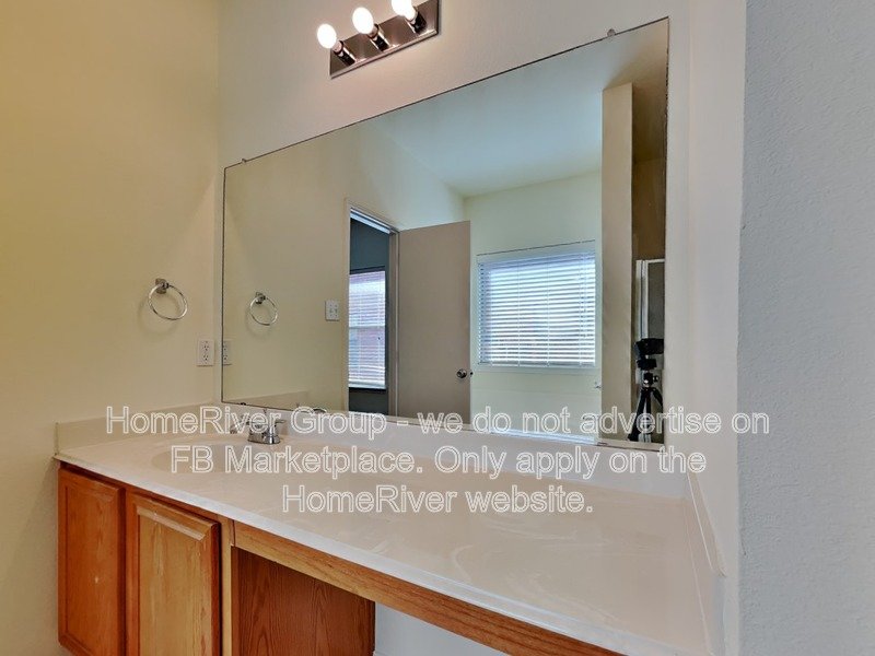 Spacious 4BR 2-Story | Fridge | W&amp;D. property image