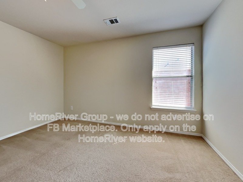 Spacious 4BR 2-Story | Fridge | W&amp;D. property image