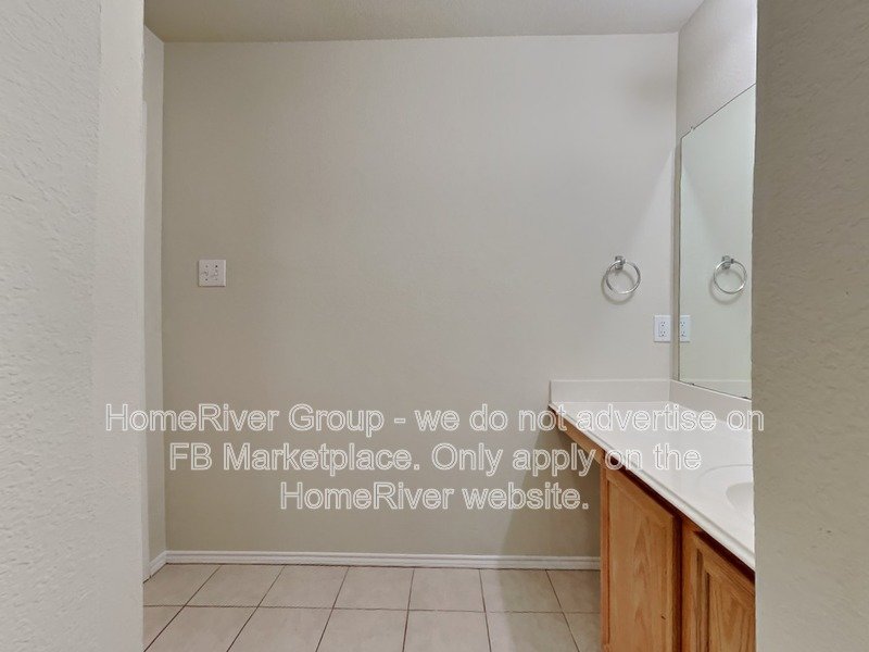 Spacious 4BR 2-Story | Fridge | W&amp;D. property image