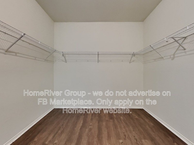 Spacious 4BR 2-Story | Fridge | W&amp;D. property image