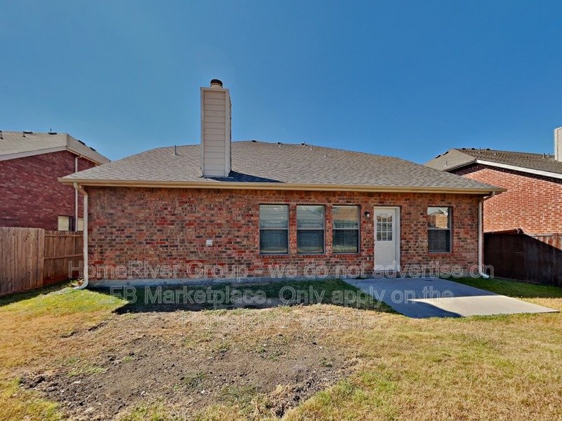 Spacious 4BR 2-Story | Fridge | W&amp;D. property image