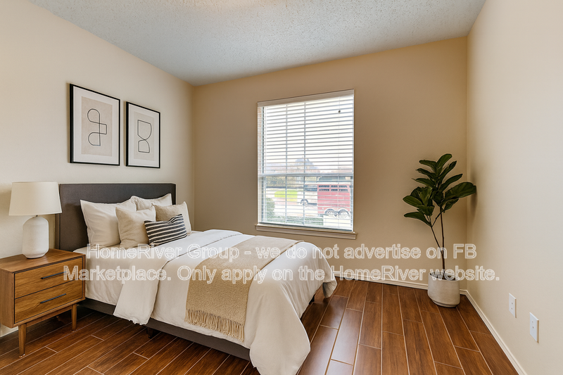 5 BR Home | Fireplace | Chefs Kitchen | Fenced Yard w/ property image