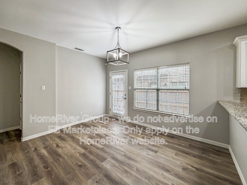 4 BR Home w/ Attached 2 Car Garage | Gas Fireplace | Granite Counters property image