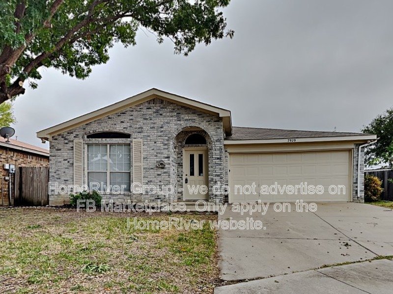 3-Bedroom | 2 Car Garage | Pets Welcomed. property image