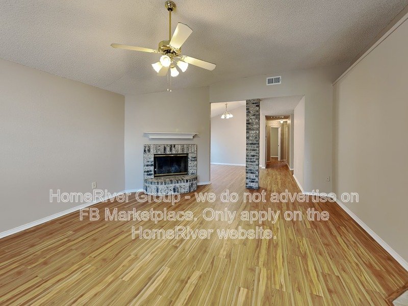 3-Bedroom | 2 Car Garage | Pets Welcomed. property image