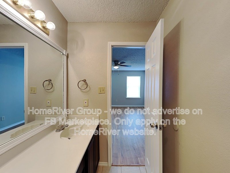 3-Bedroom | 2 Car Garage | Pets Welcomed. property image