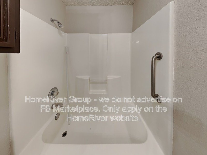 3-Bedroom | 2 Car Garage | Pets Welcomed. property image