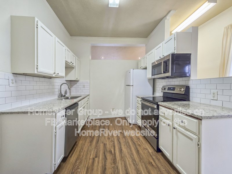 3 BR Home | Corner Lot | Deck | Refrigerator, Washer, and Dryer property image