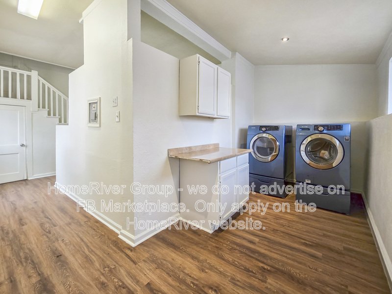 3 BR Home | Corner Lot | Deck | Refrigerator, Washer, and Dryer property image