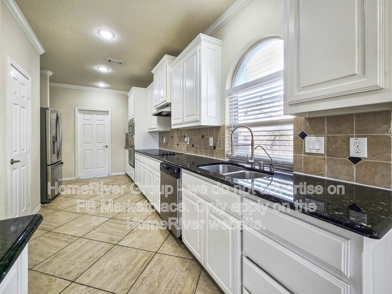 4 BR Home| Covered Patio | Refrigerator, Washer, and Dryer | property image