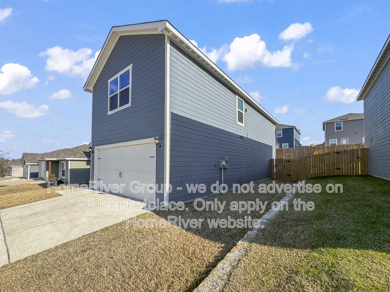 Available Now! Amazing 5 beds and 2.5 baths home! property image