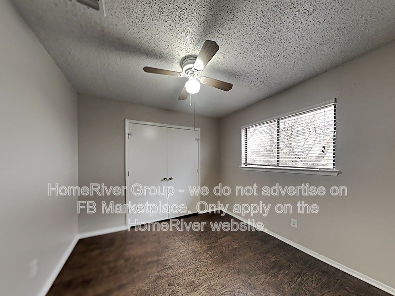 Move-In Ready 3-Bed Duplex | No Carpet | 2-Car Garage. property image