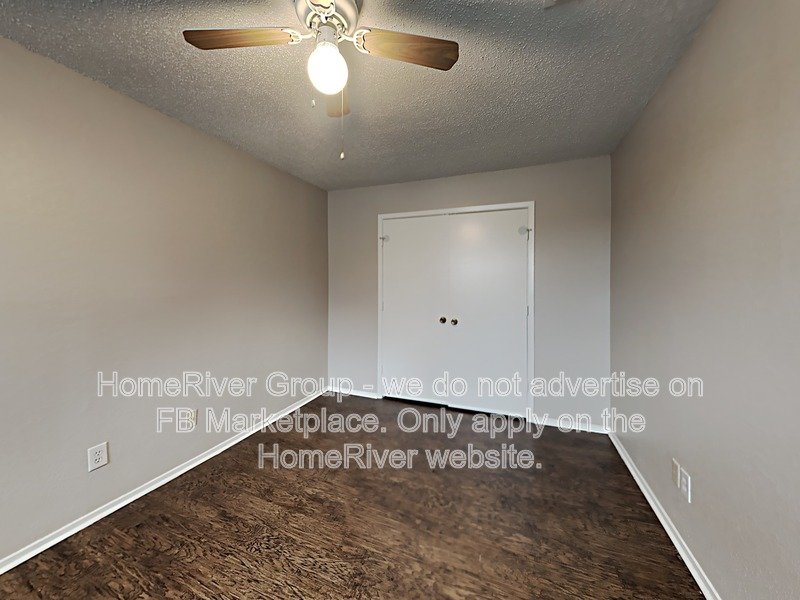 Move-In Ready 3-Bed Duplex | No Carpet | 2-Car Garage. property image