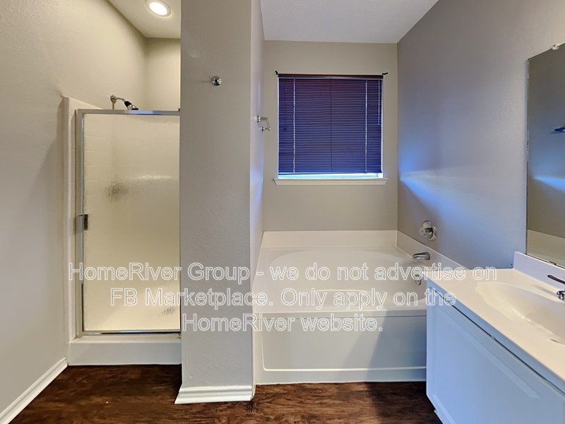 Beautiful 4-Bed | Corner Lot | Fenced Backyard. property image