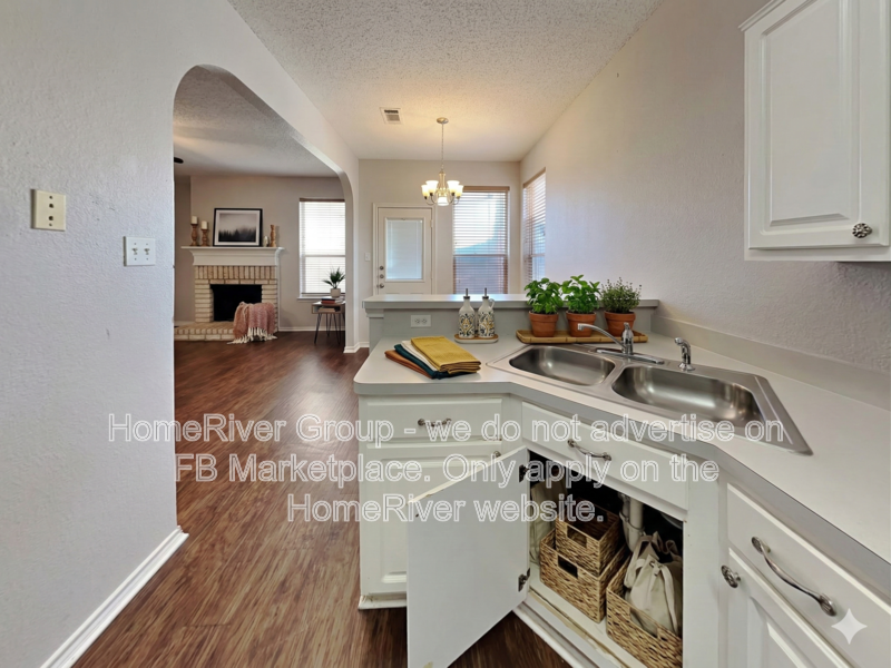 Beautiful 4-Bed | Corner Lot | Fenced Backyard. property image