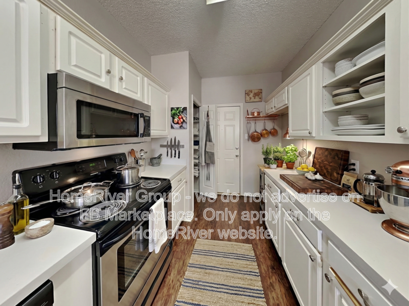 Beautiful 4-Bed | Corner Lot | Fenced Backyard. property image