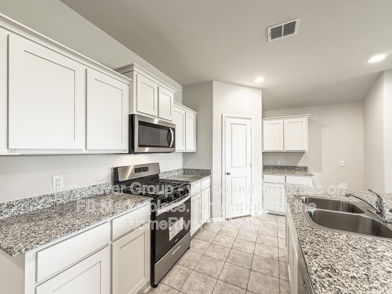 Beautiful 4-Bed | 2-Car Garage | Covered Patio. property image