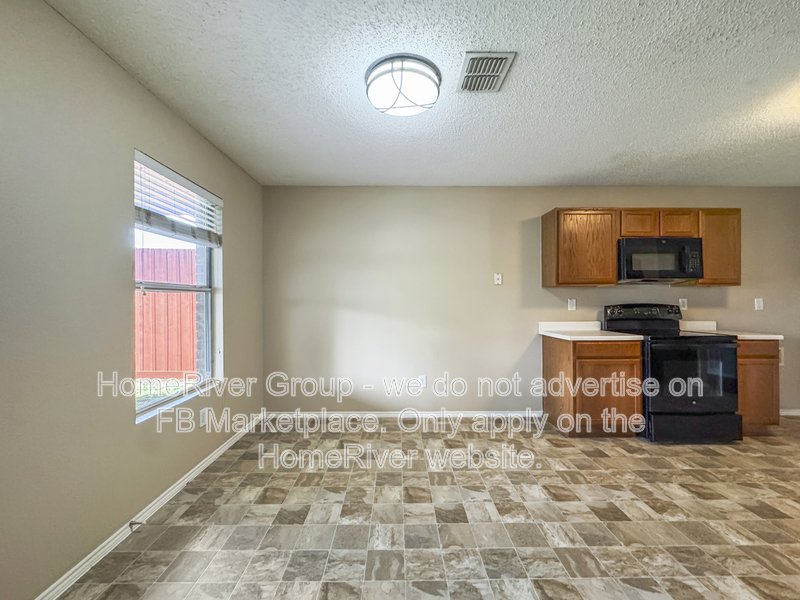 3 BR Home | Fireplace | Covered Patio property image