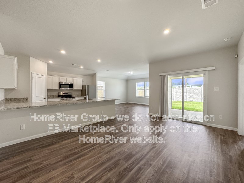 Pets Welcome!! property image