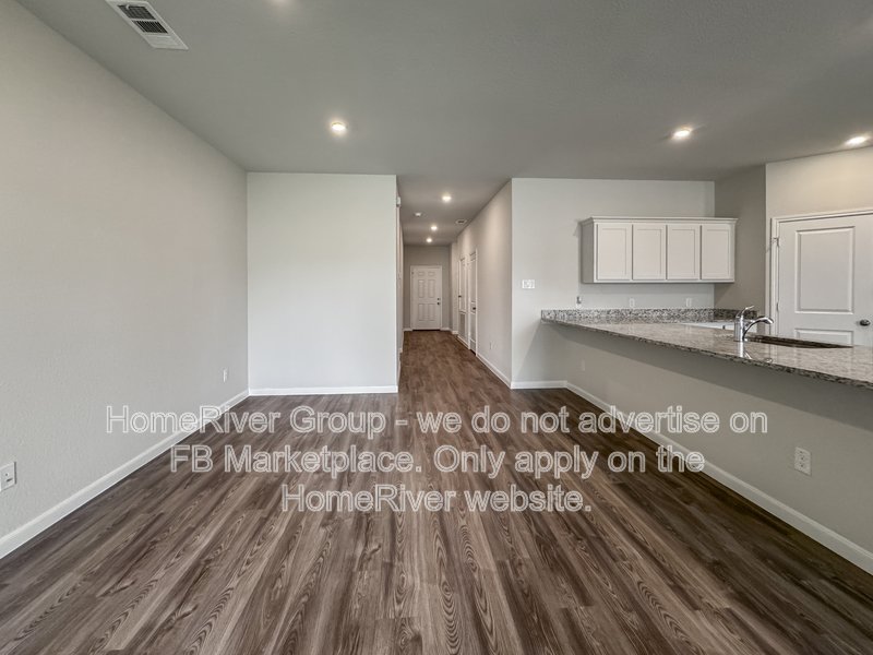 Pets Welcome!! property image