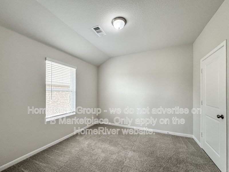 Pets Welcome!! property image