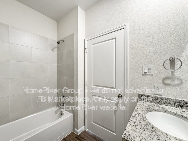 Pets Welcome!! property image