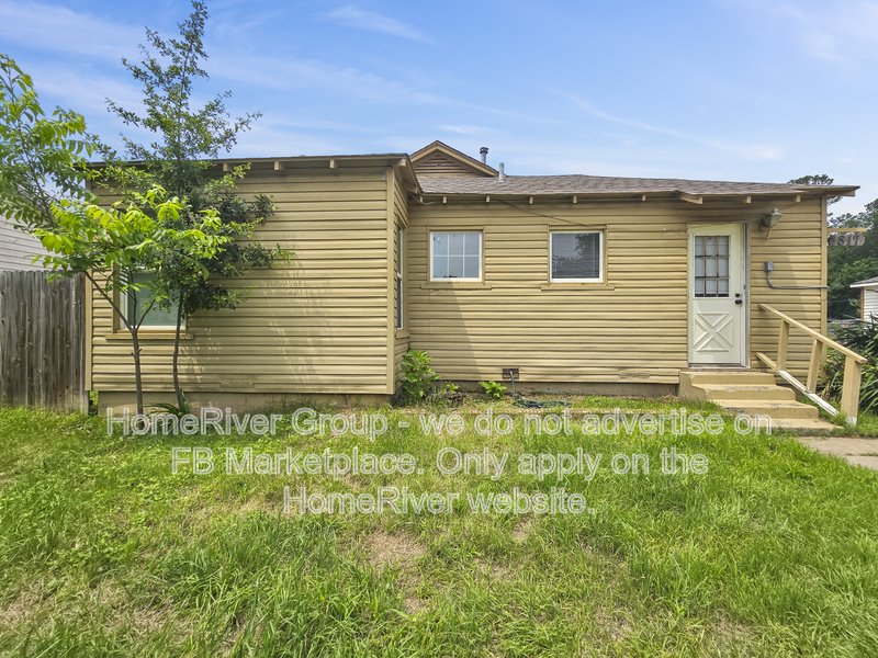 4 BR Home | Refrigerator | Detached Garage | property image