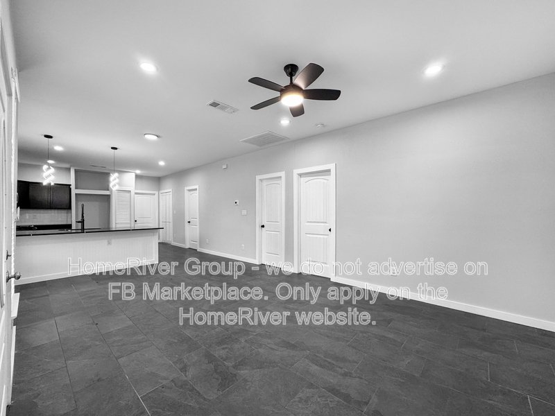 Duplex 3 bed | Updated Interior | Private Backyard. property image