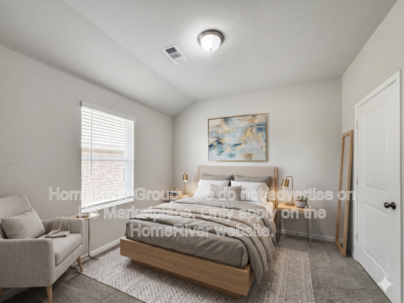 Pets Welcome!! property image