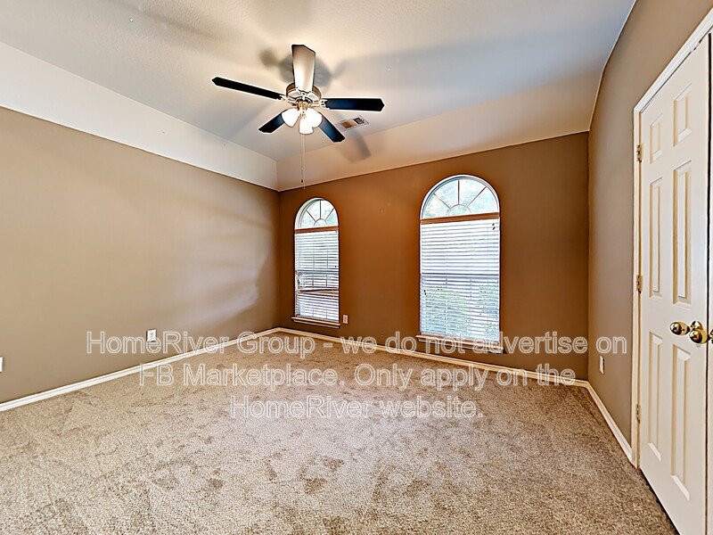 Available Now! 2405 N Brook Dr, McKinney TX 75070 property image