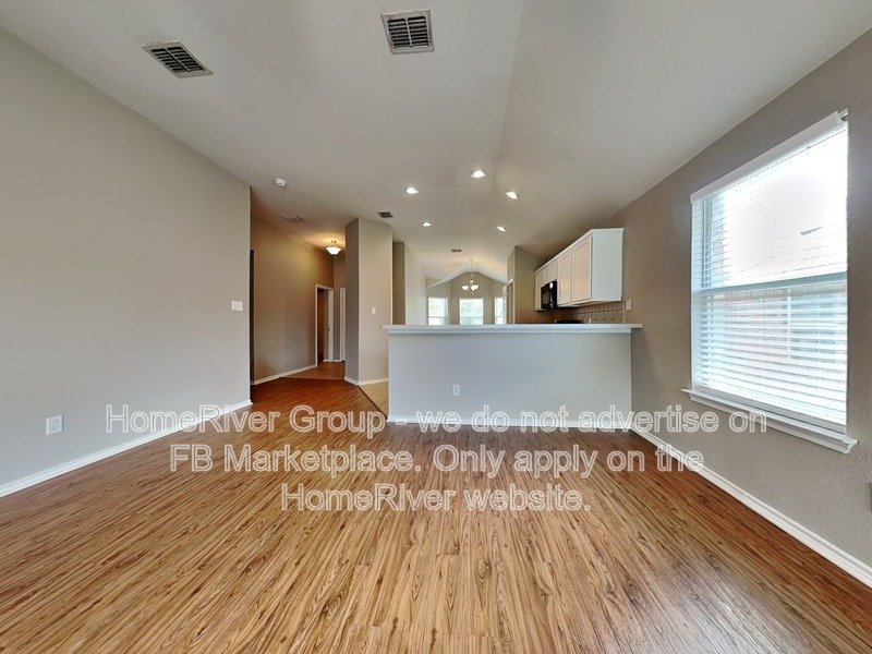3-Beds | Garage | Community Pool Access. property image