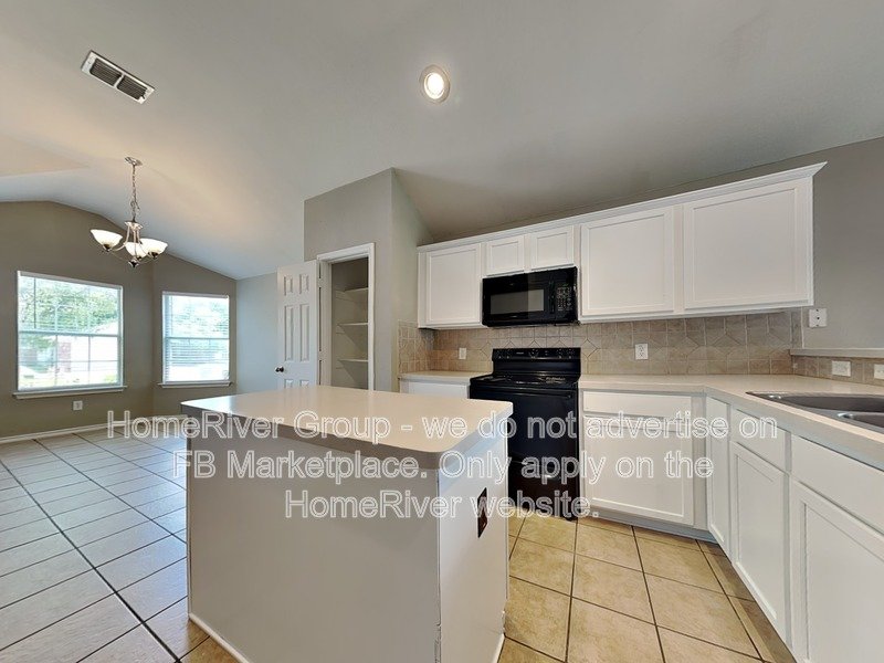 3-Beds | Garage | Community Pool Access. property image