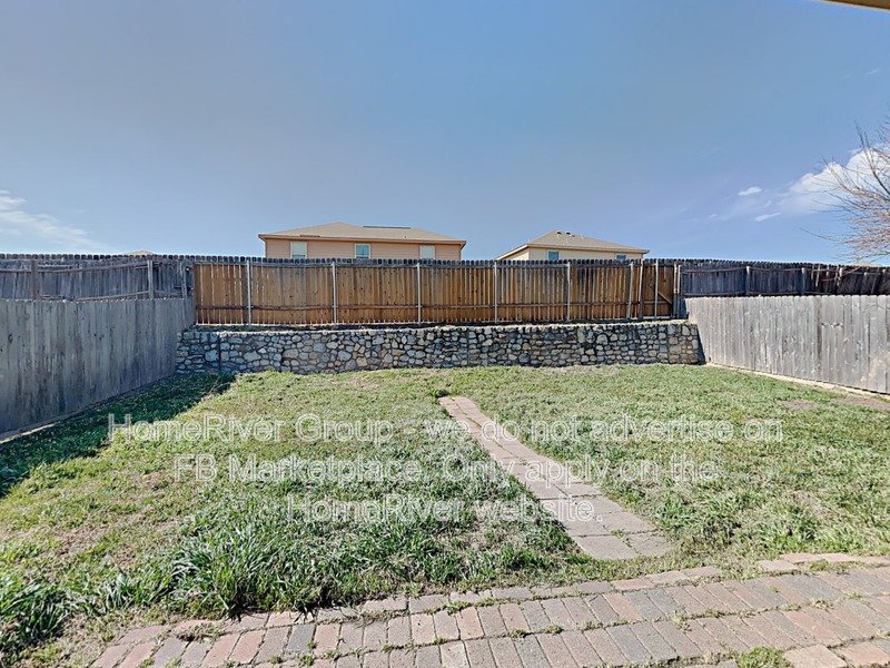 3-Beds | Garage | Community Pool Access. property image