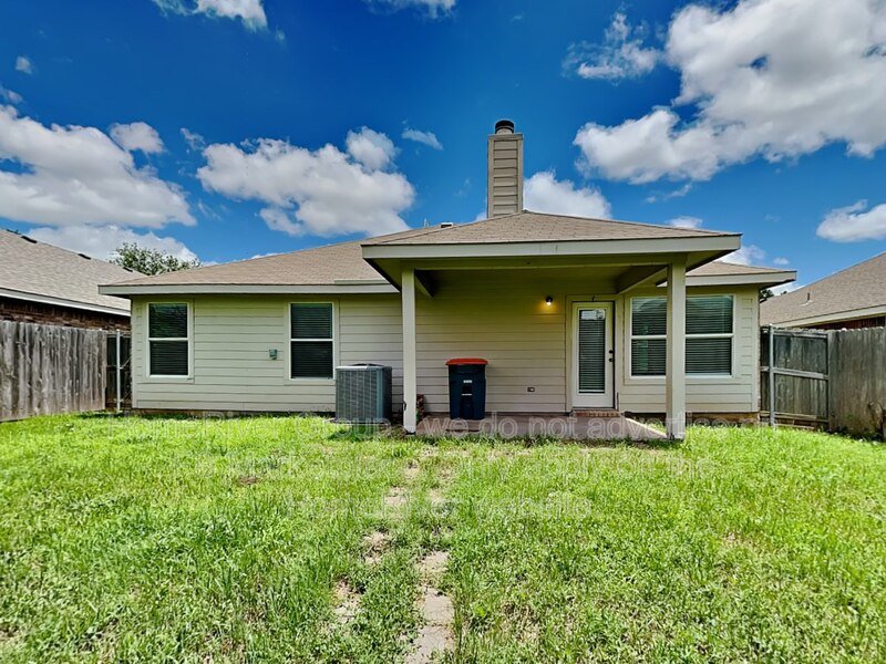 3-Beds | Garage | Community Pool Access. property image