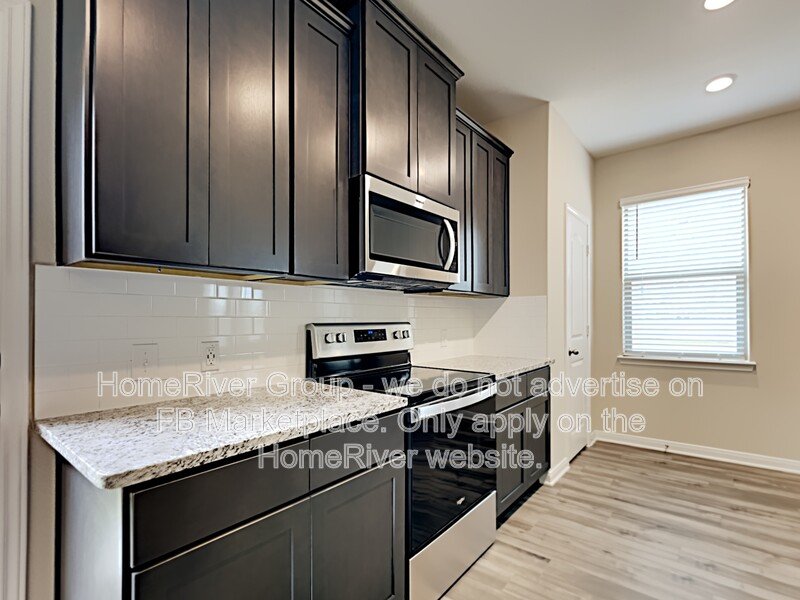 Modern 4-Bed Princeton Home with Granite Counters &amp; Open Layout property image