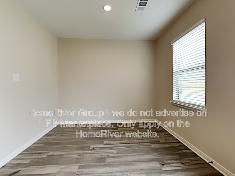 Modern 4-Bed Princeton Home with Granite Counters &amp; Open Layout property image