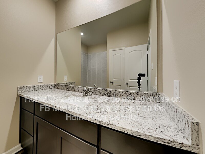 Modern 4-Bed Princeton Home with Granite Counters &amp; Open Layout property image
