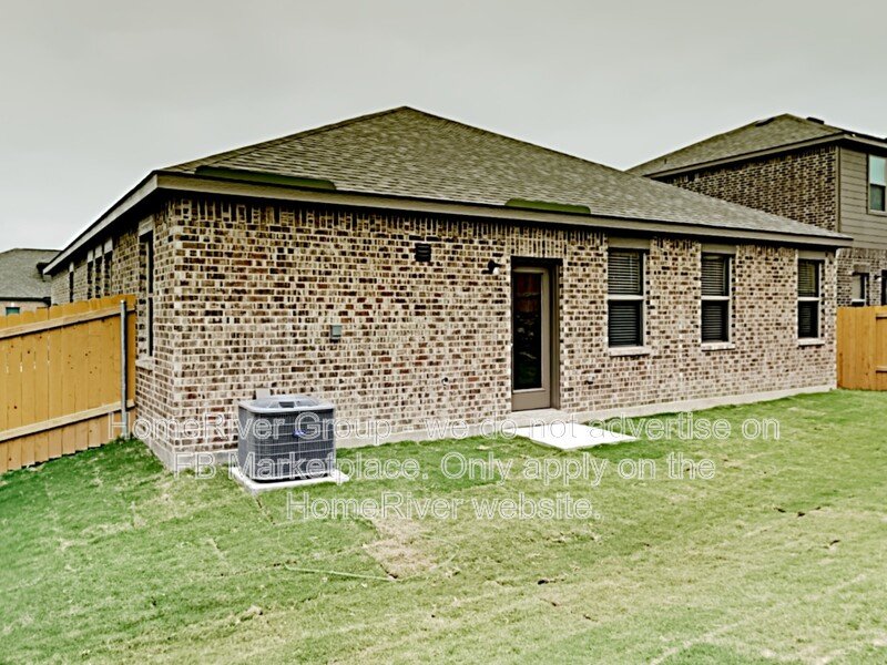 Modern 4-Bed Princeton Home with Granite Counters &amp; Open Layout property image