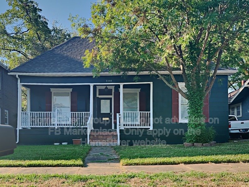 3-Bedroom | Pet-Friendly | Hardwood Floors. property image