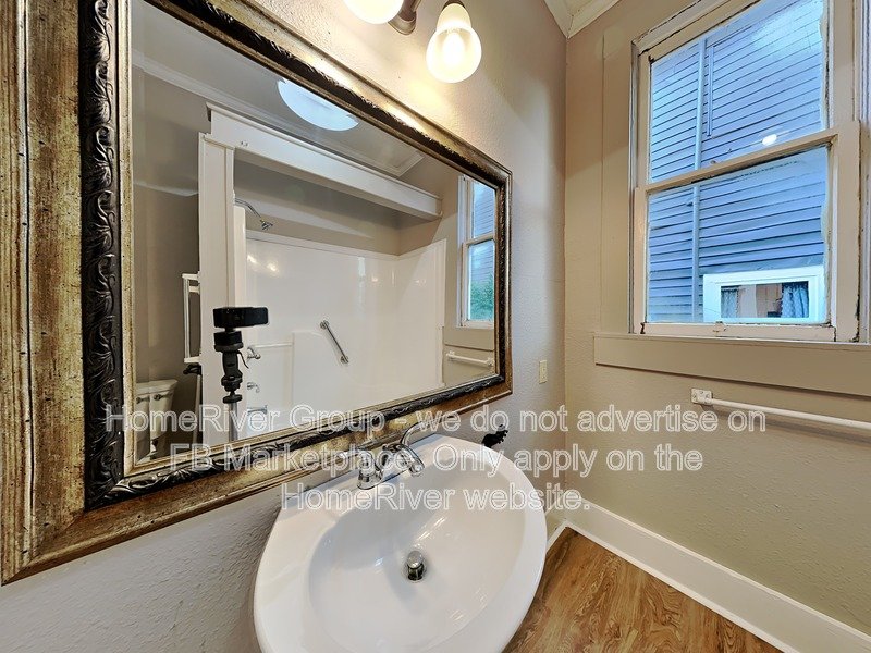 3-Bedroom | Pet-Friendly | Hardwood Floors. property image