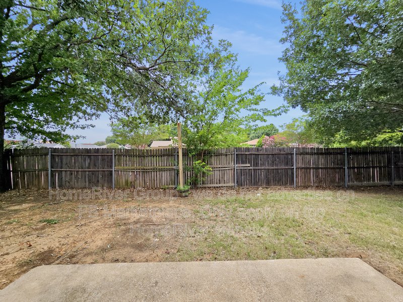 Pet Friendly |  Cozy Fireplace | Fridge | New Carpet property image