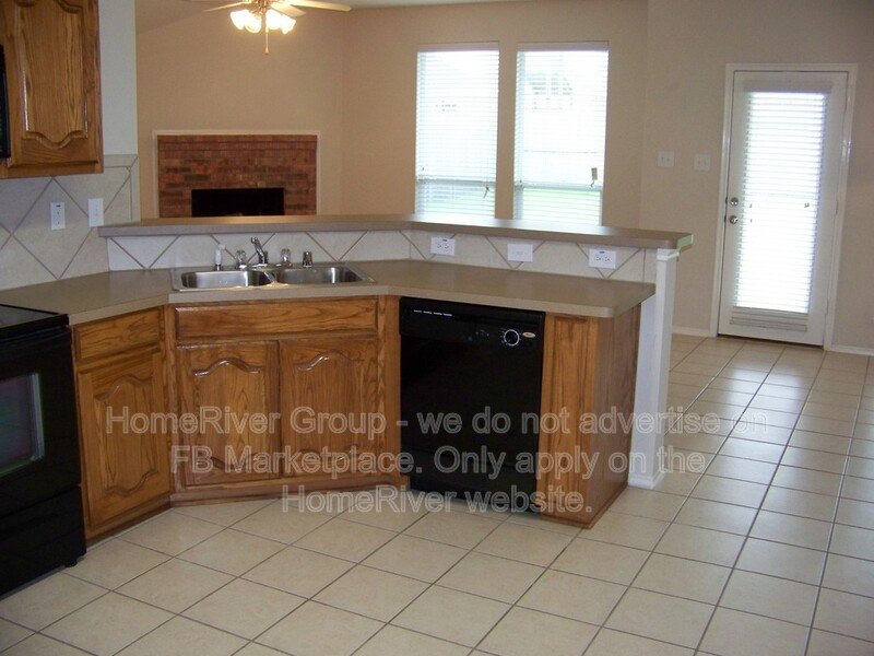 4 BR Home | Fireplace | Fenced Yard | Crosby Elementary property image