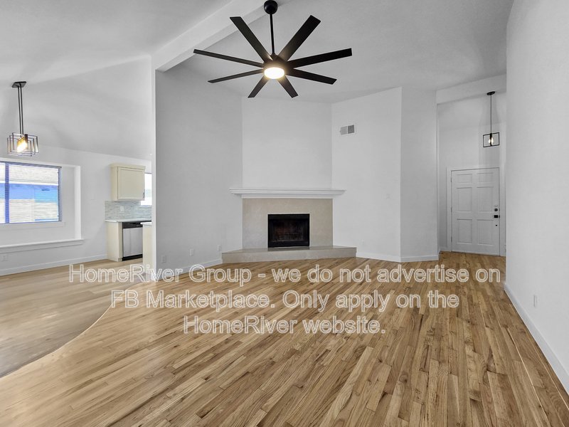3 BR Homes | Fireplace | Fenced Yard | Meadowcreek Elementary property image