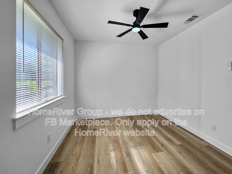 3 BR Homes | Fireplace | Fenced Yard | Meadowcreek Elementary property image