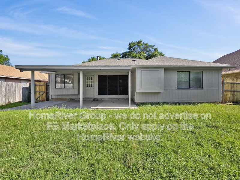 3 BR Homes | Fireplace | Fenced Yard | Meadowcreek Elementary property image