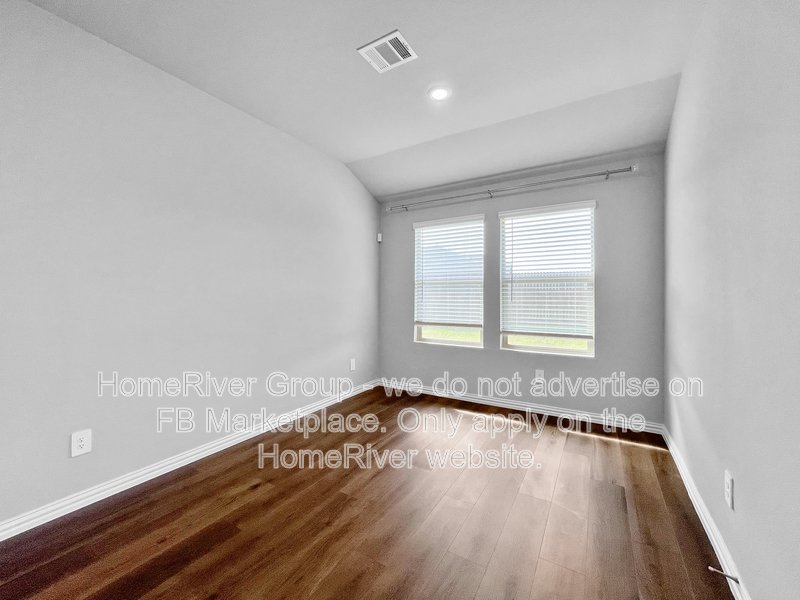 4 BR Home | Quartz Counters | Covered Patio | Refrigerator property image