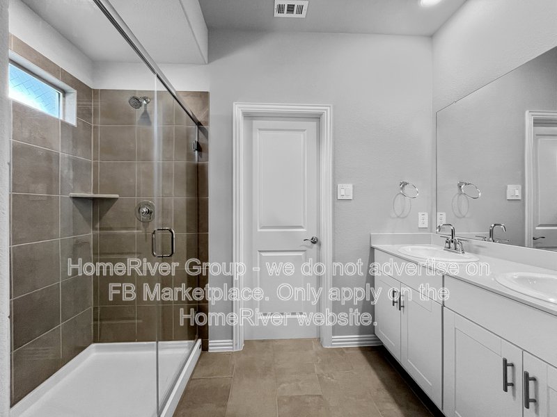 4 BR Home | Quartz Counters | Covered Patio | Refrigerator property image