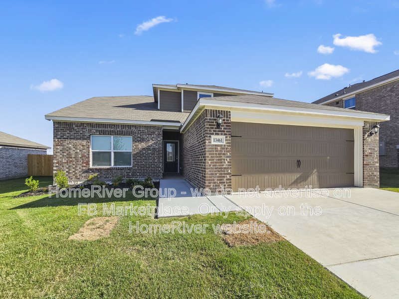 Pet Friendly | Fenced Yard | Fridge Included property image