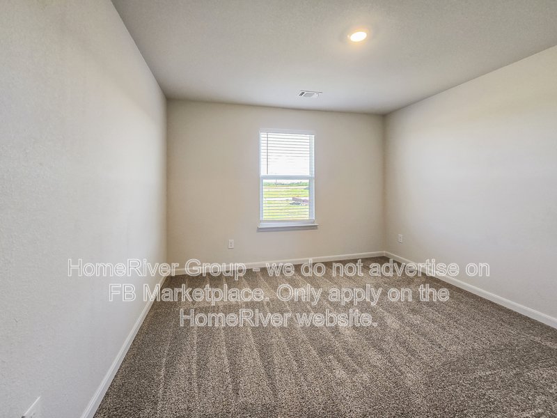 Pet Friendly | Fenced Yard | Fridge Included property image